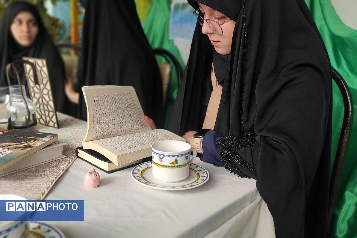 زنگ دانایی در دبیرستان شاهد صدیقه طاهره(س) اسلامشهر به‌صدا درآمد