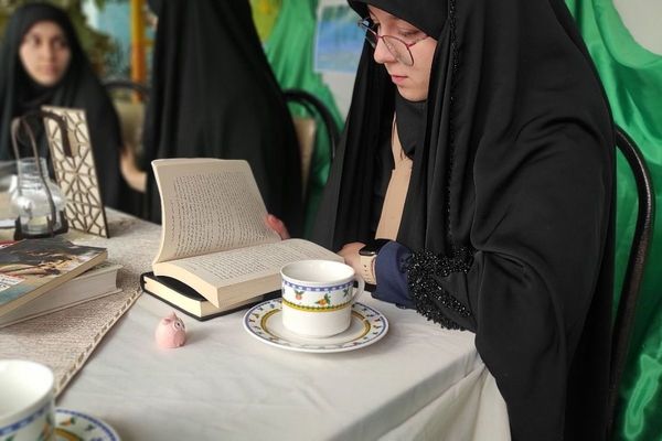 زنگ دانایی در دبیرستان شاهد صدیقه طاهره(س) اسلامشهر به‌صدا درآمد