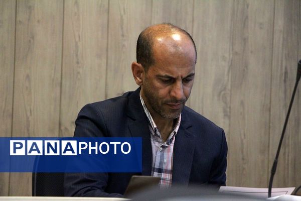 جلسه هماهنگی پویش سفیران اربعین در بهارستان‌دو 