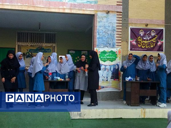 جشن دانش شهرستان میناب در روز آزمایشگاه 