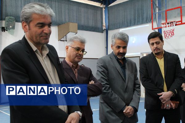 گرامیداشت روز آزمایشگاه در دبیرستان دخترانه شاهد غرویان وکیلی (۲۲)