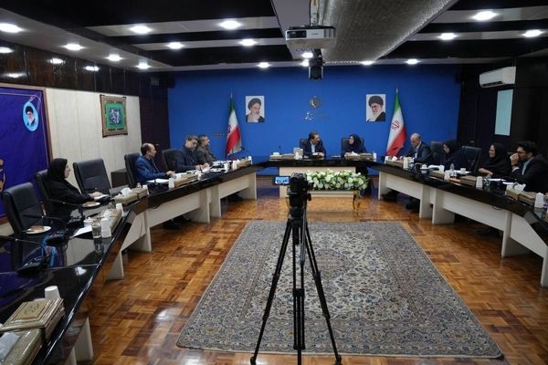 تأکید وزیر صمت بر لزوم همگون‌سازی قوانین با شرایط کنونی تولید