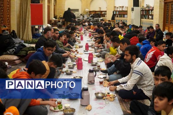 سه روز خلوت نوجوانان گرگانی با خدا در مسجد جامع