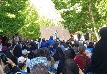 برگزاری جشن ولادت امام رضا(ع) در سراب عباس‌آباد شازند 