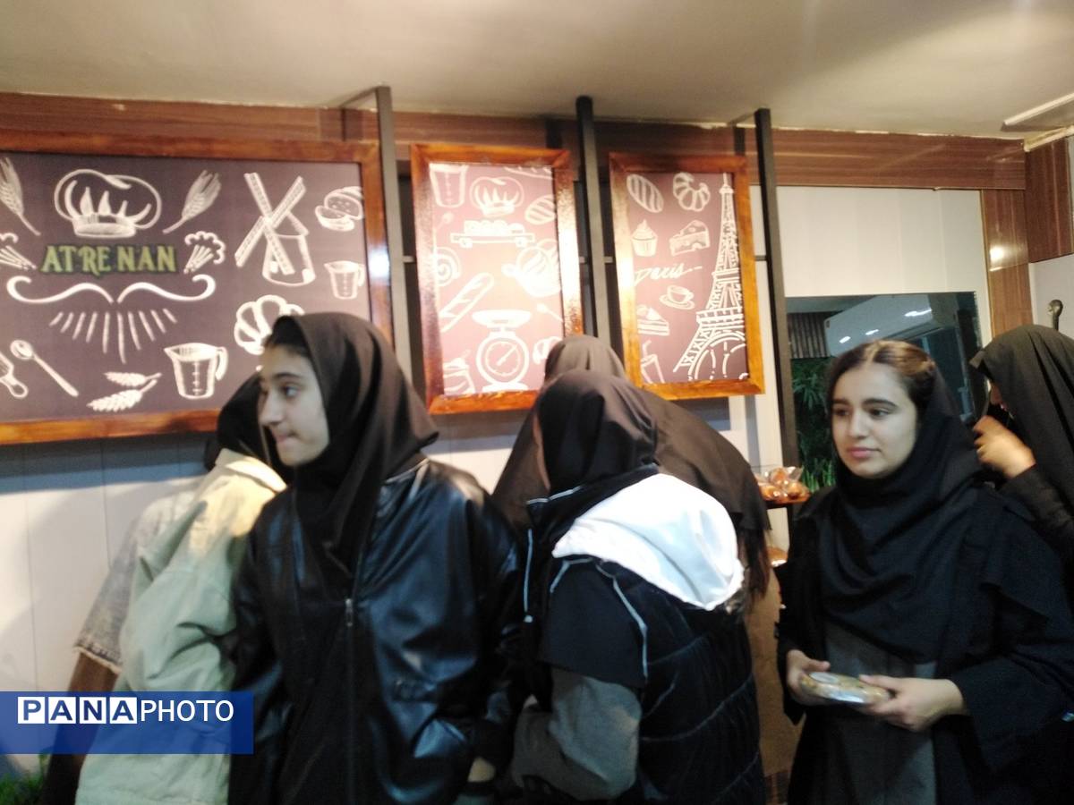 بازید دانش آموزان از مجموعه عطرنان