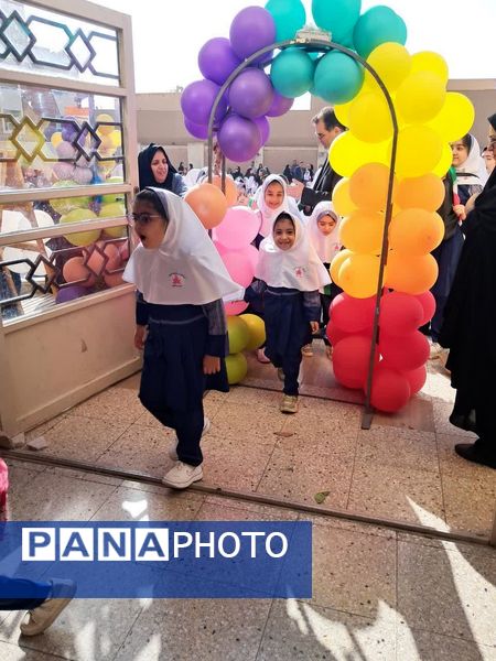 آیین سال تحصیلی جدید در مدرسه شاهد پوررضایی یزد