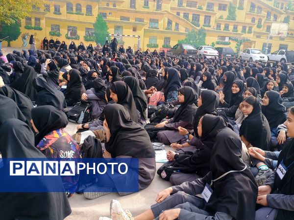 یادوراه شهادت حضرت فاطمه زهرا در مدرسه هوشیار