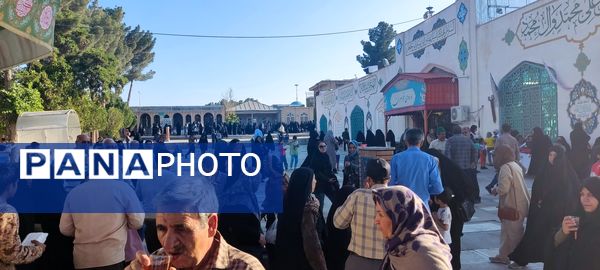 توزیع غذای گرم به‌مناسبت عید سعید غدیر خم در بجنورد