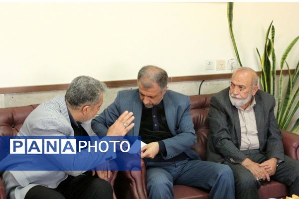 بازدید نماینده مجلس از آموزش‌وپرورش فیروزکوه و دیدار با کتابداران