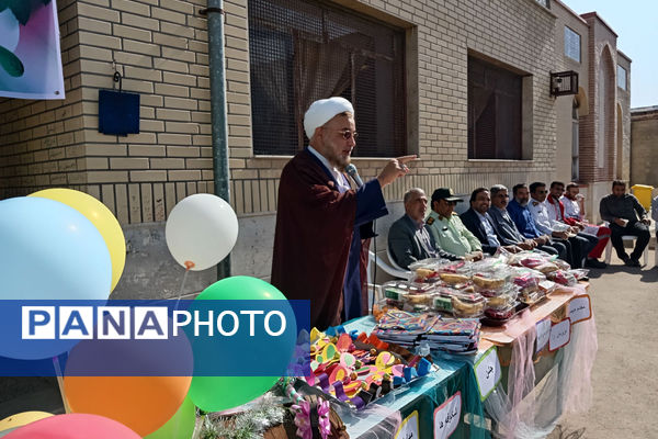 حضور مسئولان شهرستان جعفرآباد قم در دبستان حضرت زینب(س)