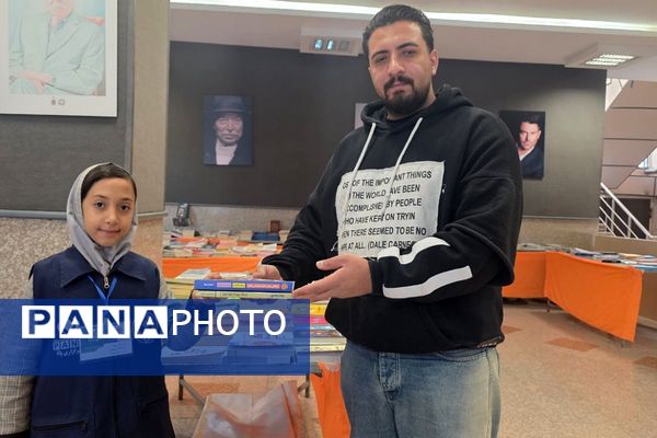 بازدید علمی دانش‌آموزان از نمایشگاه کتاب رباط‌کریم