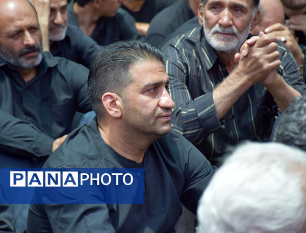 طنین صدای یا حسین(ع) با عَلَم کشی درعاشورای ۱۴۴۷