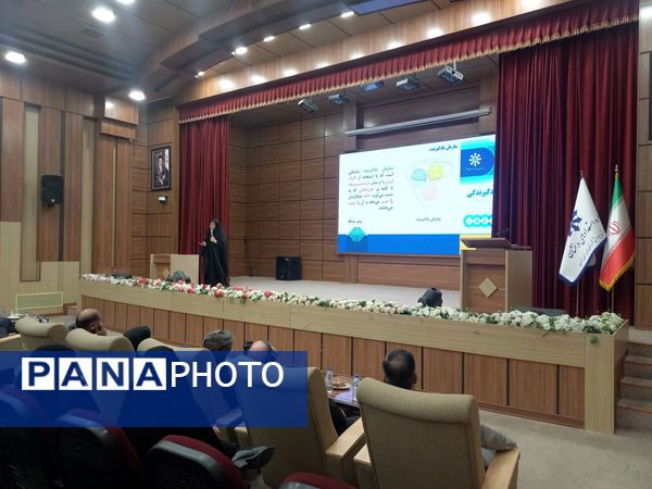 دوره آموزشی تبیین و اجرای الگوی «مدرسه تراز» مبتنی بر سند تحول بنیادین آموزش و پرورش