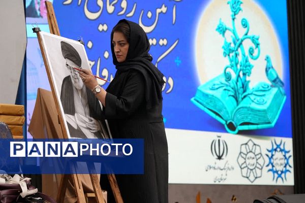 آیین رونمایی از دو اثر فاخر ادبی در شهرداری کهریزک 