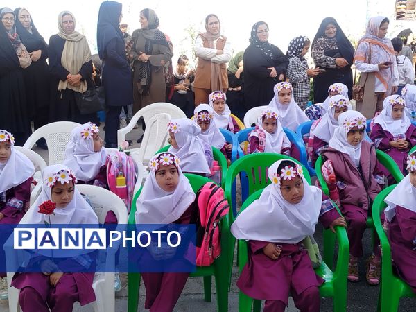 طلوع شکوفه‌های امید در دبستان امین زاده فاروج 
