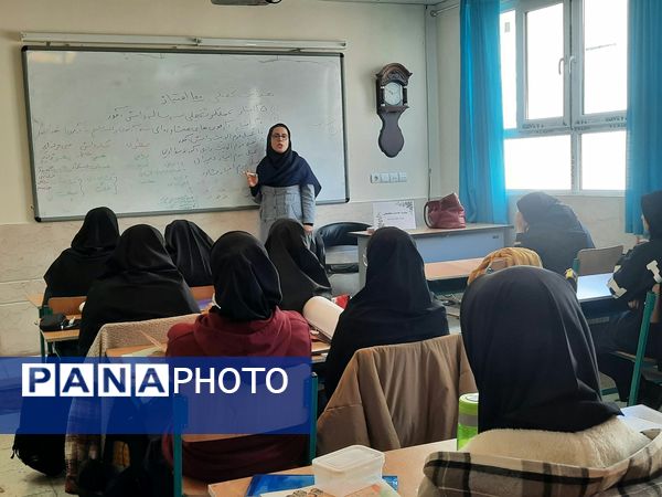 برگزاری جلسه هدایت تحصیلی برای دانش‌آموزان دبیرستان فرزانگان استعداد درخشان ملارد