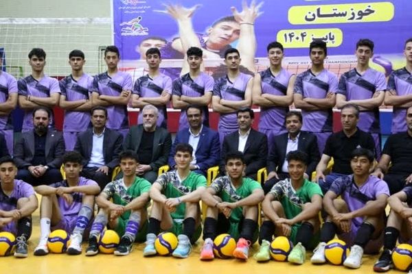 پایان اردوی انتخابی تیم ملی والیبال دانش‌آموزی در خوزستان / ۶ دانش‌آموز خوزستانی  به  اردو بعدی راه یافتند