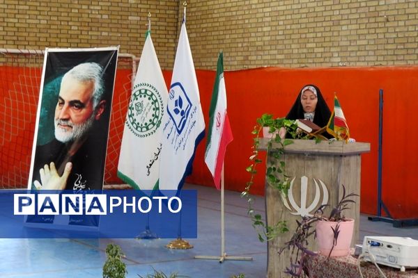 همایش پیشگیری از آسیب‌های چهارشنبه سوری در دبیرستان نرجس بجنورد