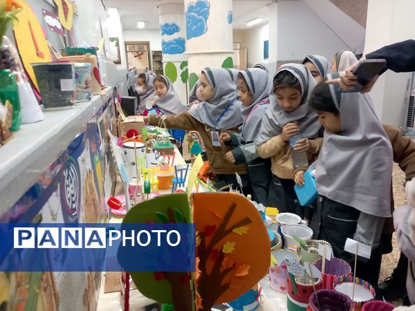 برپایی نمایشگاه هفته پژوهش در مدارس رباط‌کریم