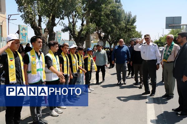 بازدید مشاور وزیر از موکب‌های سازمان دانش‌آموزی آذربایجان غربی