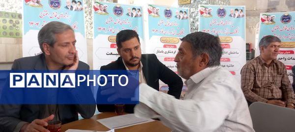 مسئولین کاشمر پای درد و دل مردم نشستند