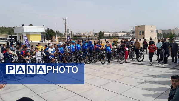 همایش بزرگ دوچرخه‌سواری دانش آموزان مقطع ابتدایی شهرستان تربت حیدریه 