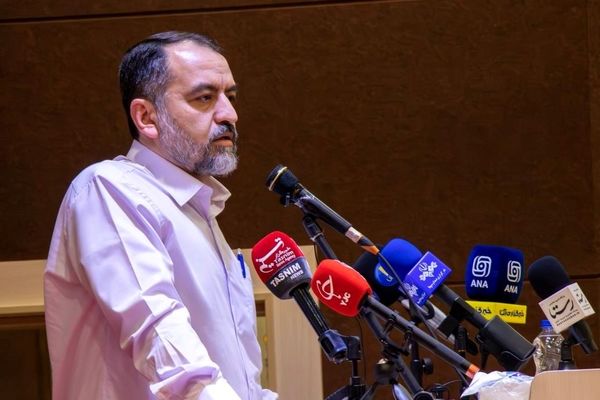 تربیت دانش‌آموزان براساس سنت‌های الهی و ارزش‌های انقلابی، بخشی از ماموریت خطیر معلمان است