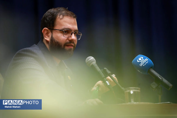 مراسم آموزش کاروان‌های عمره دانش‌آموزی به دانش‌آموزان عازم سرزمین وحی