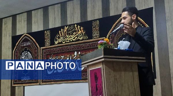  اولین نمایشگاه آثار هنری با موضوع عفاف و حجاب در کانون ملائک شهرستان قرچک