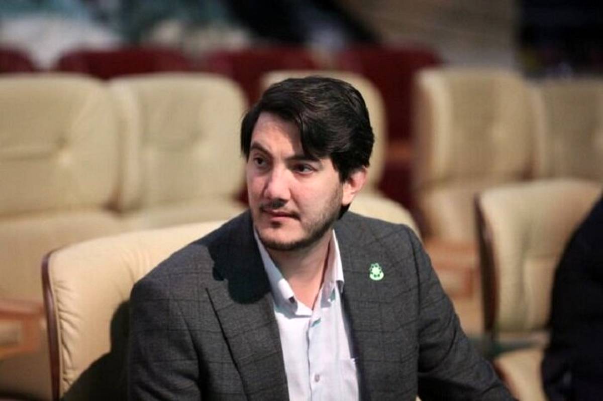 ۱۰۰ اصله درخت چنار  جایگزین درختان خشک شده خیابان ولیعصر شد
