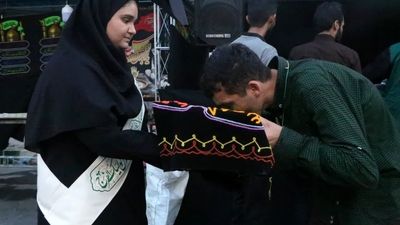 تجلی وحدت و عشق حسینی درخیابان اربعین گرگان