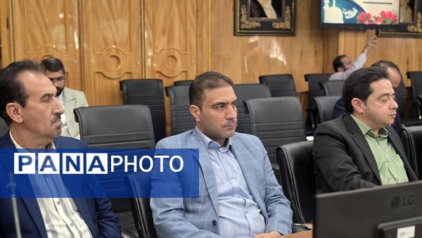 آیین رونمایی از پوستر بیست‌وهفتمین جشنواره خیرین مدرسه‌ساز استان اصفهان