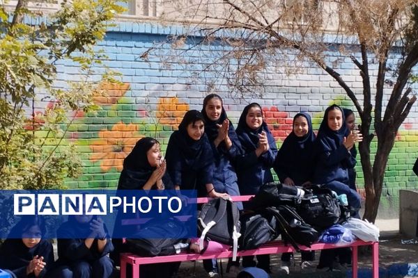 برگزاری المپیاد ورزشی درون‌مدرسه‌ای در مدرسه یاس‌نبی،فتح در بهارستان‌دو