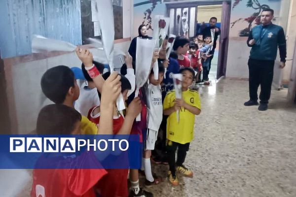 مسابقه ورزشی «روز پدر و پسری» طرح شهید خرازی در دبستان پسرانه علامه طباطبایی پیشوا