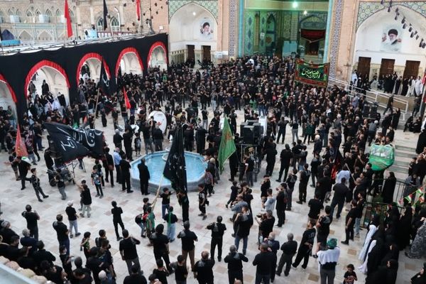 عزاداری هیآت مذهبی عصر تاسوعای حسینی در کربلای ایران