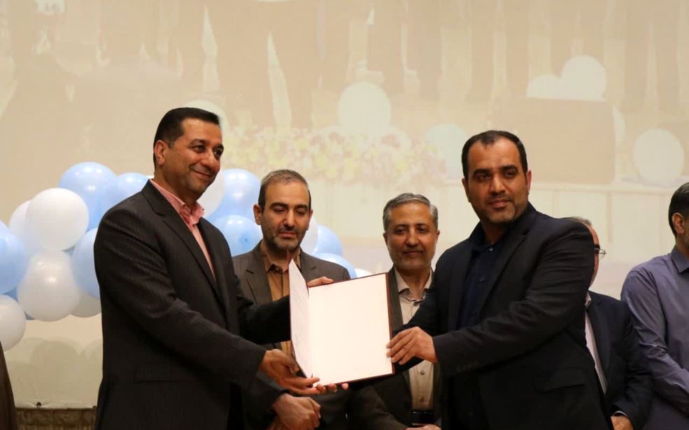 گرامیداشت هفته معلم در دهه کرامت در نجف‌آباد
