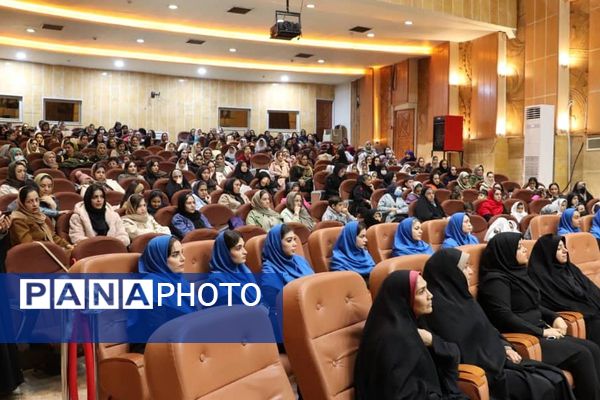  اختتامیه جشنواره کتابخوانی «بخوانیم برای فردا» 