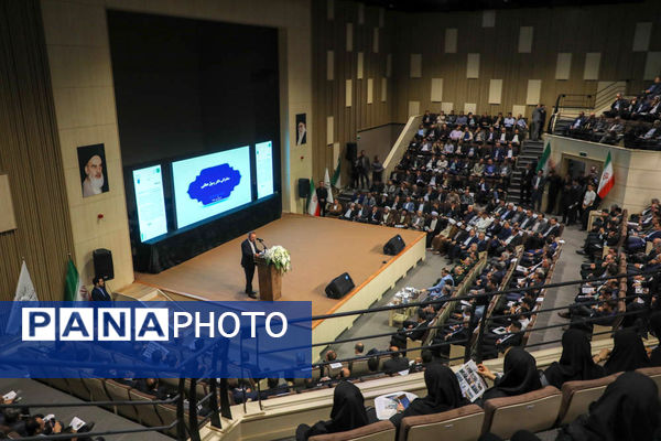 آیین تکریم و معارفه مدیرکل راه و شهرسازی آذربایجان غربی