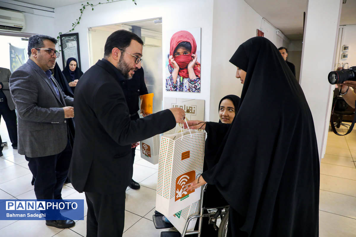 بازدید رییس کانون پرورش فکری کودکان و نوجوانان از پانا به مناسبت روز خبرنگار