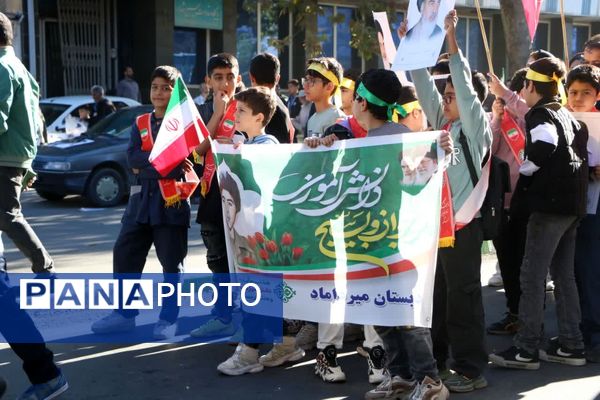 خروش دانش‌آموزان گرگانی در روز حماسه و بصیرت