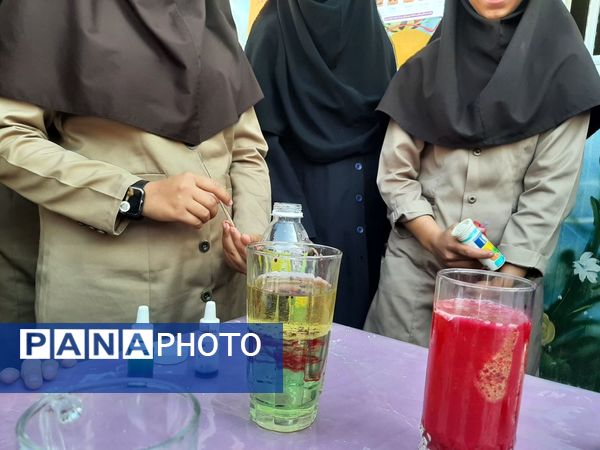 برپایی ایستگاه‌های آزمایشگاهی در مدرسه شهید محمدی پور خلیل‌آباد