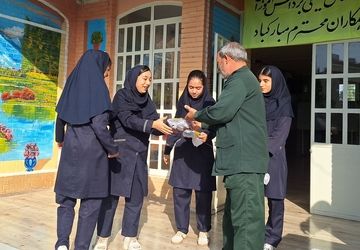 گردهمایی جهاد تبیین در دبیرستان پویش ناحیه سه شیراز 