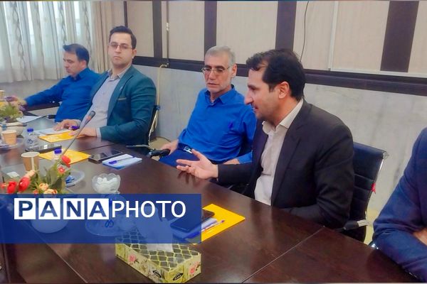 اولین جلسه شورای قرآن، عترت و نماز مدیریت آموزش و پرورش ناحیه سه شیراز