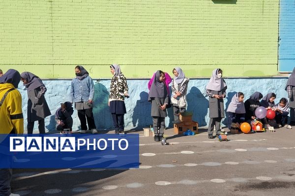 حضور فعال دانش‌آموزان مدارس منطقه پردیس در نمایشگاه «ماها» 