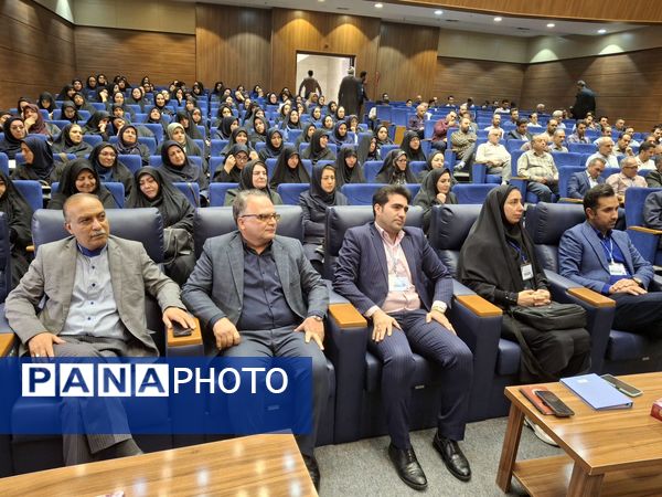 گردهمایی توانمندسازی مدیران مدارس شهرستان سمنان
