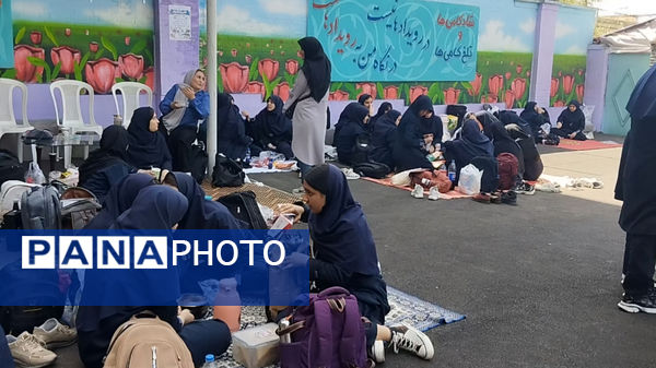برگزاری رویداد شادی به رنگ ایثار در دبیرستان شاهد عصمت ناحیه ۳ کرج