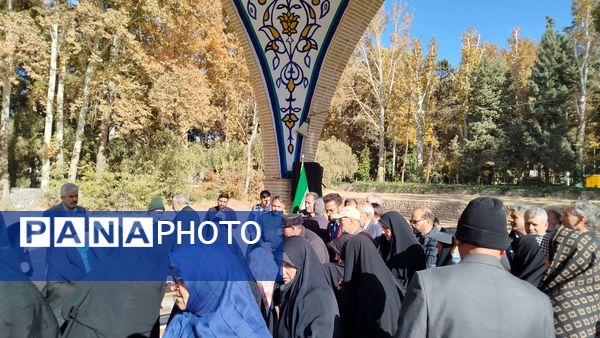 مراسم پر فیض دعای ندبه به همراه آئین رونمایی و عطرافشانی سنگ یادبود شهید گمنام 