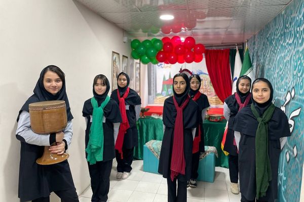 شب یلدا به روایت فرهنگ و هنر ایرانی در مدرسه نگین دانش