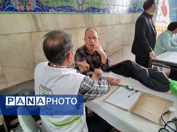 ارائه خدمات پزشکی رایگان به شهروندان کاشمر به‌مناسبت گرامیداشت هفته نیروی انتظامی