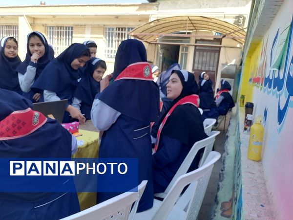 مراسم انتخابات شورای دانش آموزی در دبیرستان ناهید نخودی 